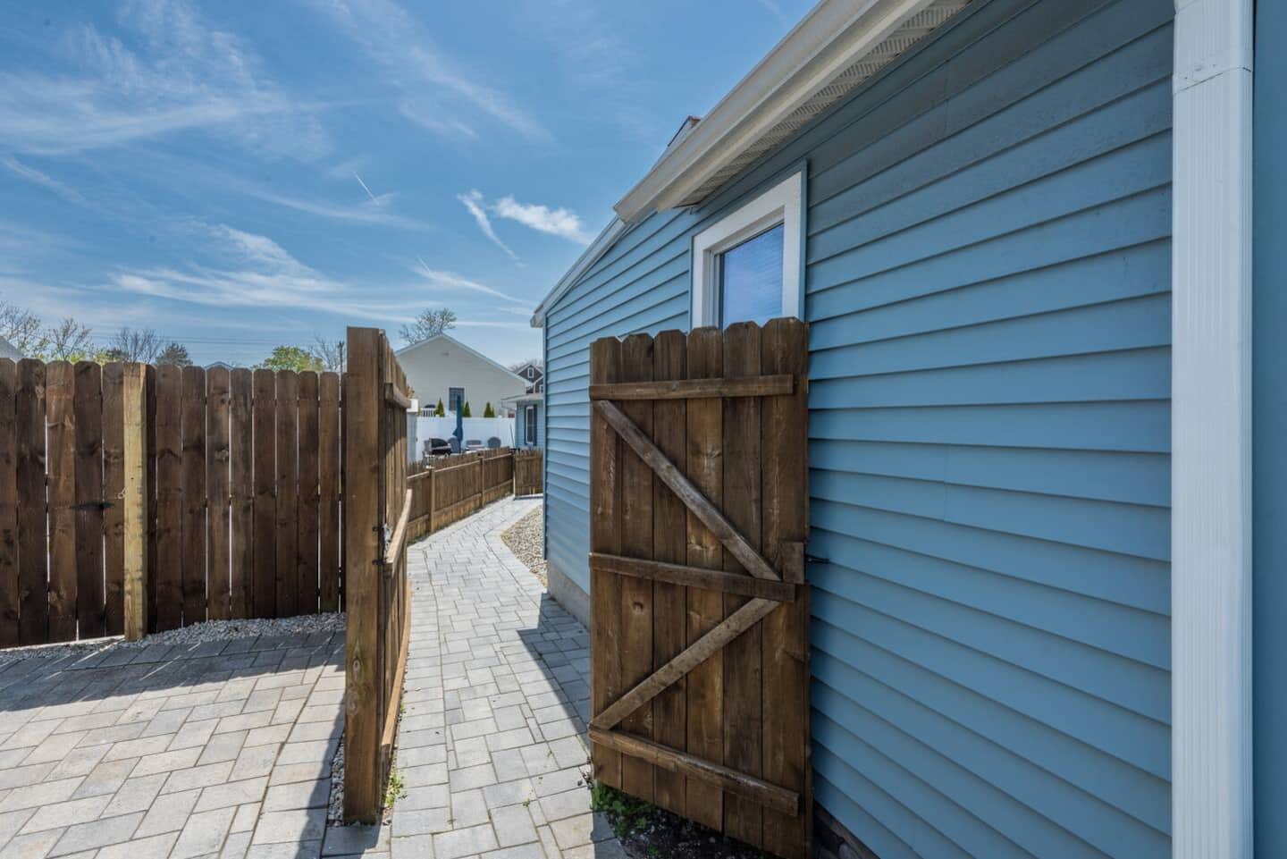 Private side entrance