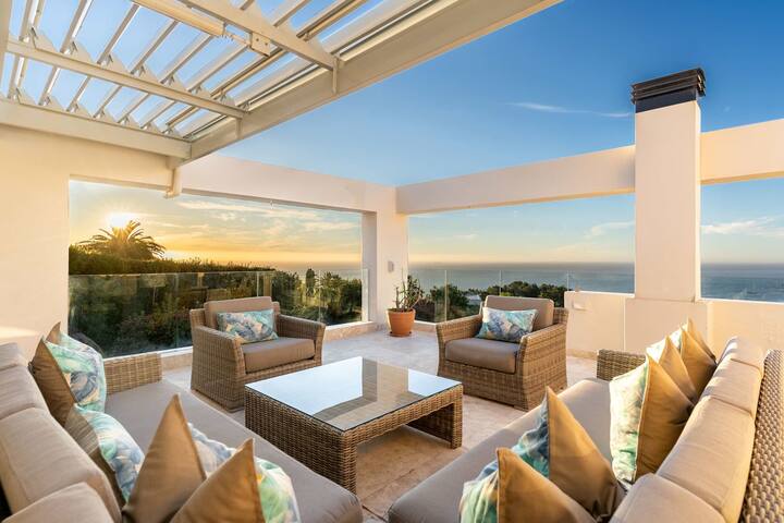 Bella Riposa – Camps Bay Fam Villa, Pool, Hot Tub