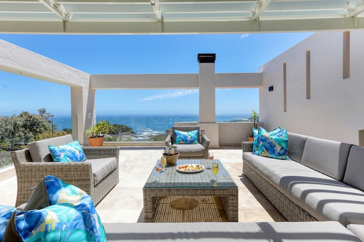 Bella Riposa – Camps Bay Fam Villa, Pool, Hot Tub