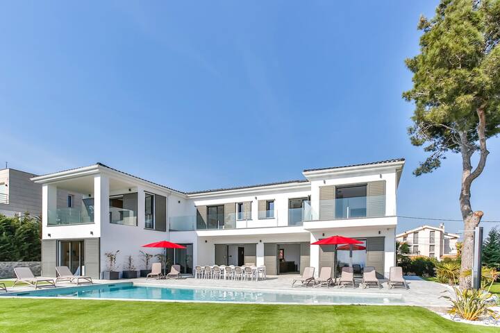 Sitges HiIls Villas managed Airbnb listing 3