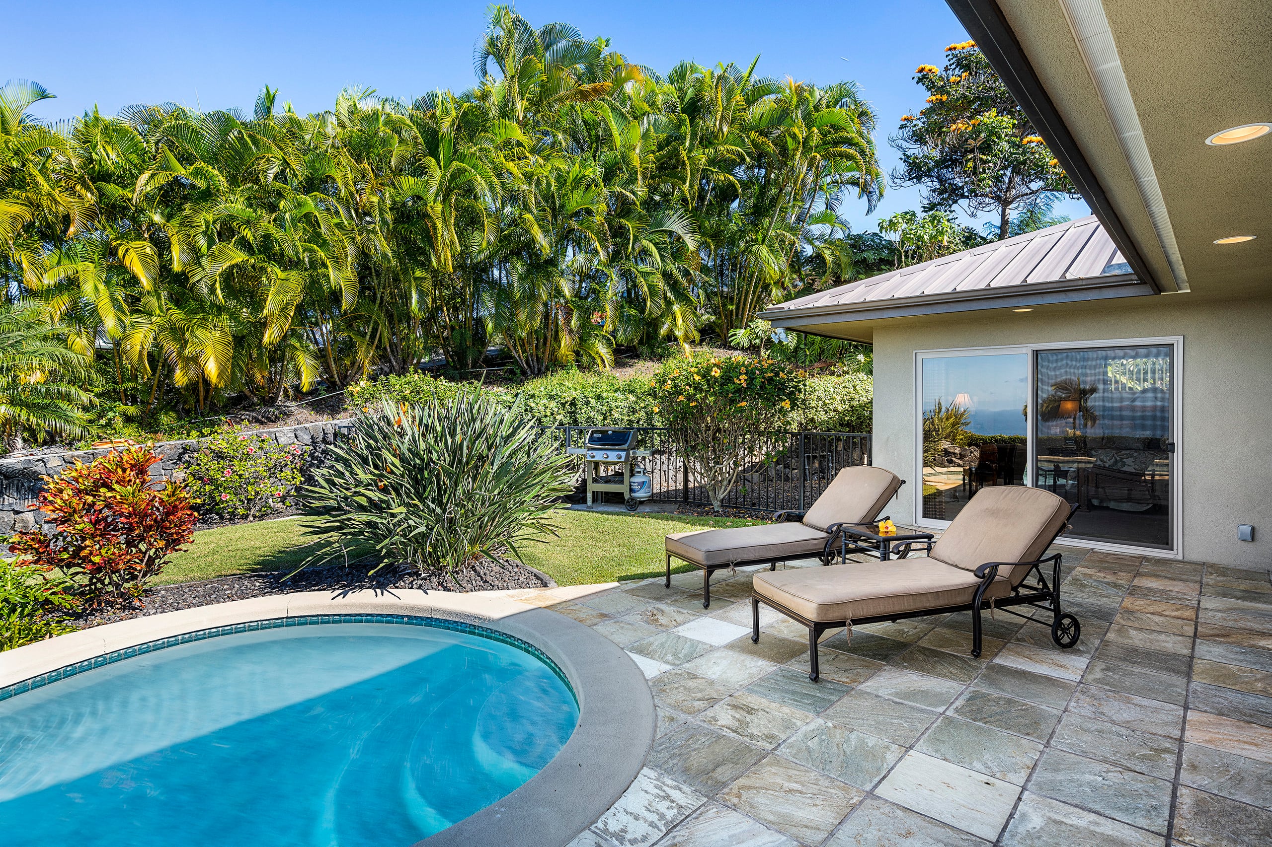 Home in Kailua-Kona · ★4.91 · 3 bedrooms · 3 beds · 3 baths - Image 3