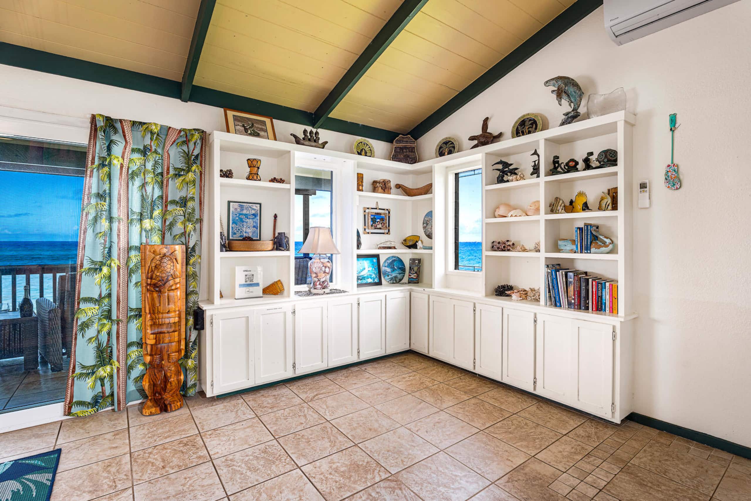 Home in Kailua-Kona · ★4.87 · 1 bedroom · 2 beds · 1 bath - Image 13