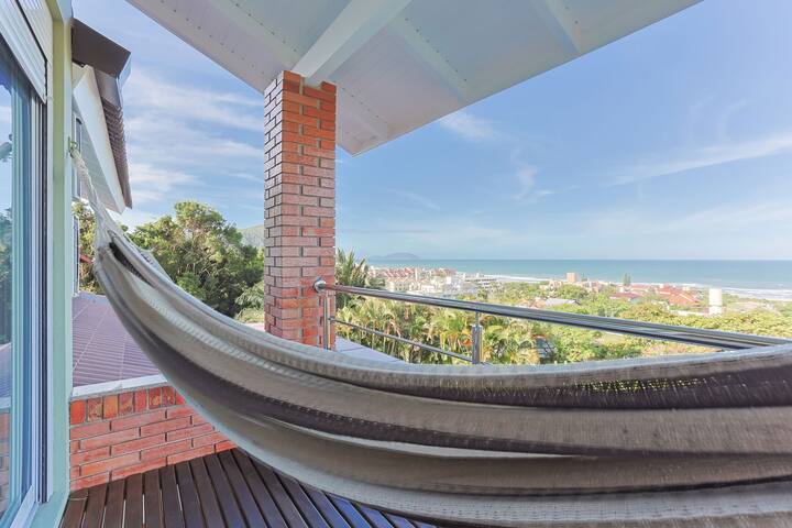Anfitriões De Aluguel managed Airbnb listing 3