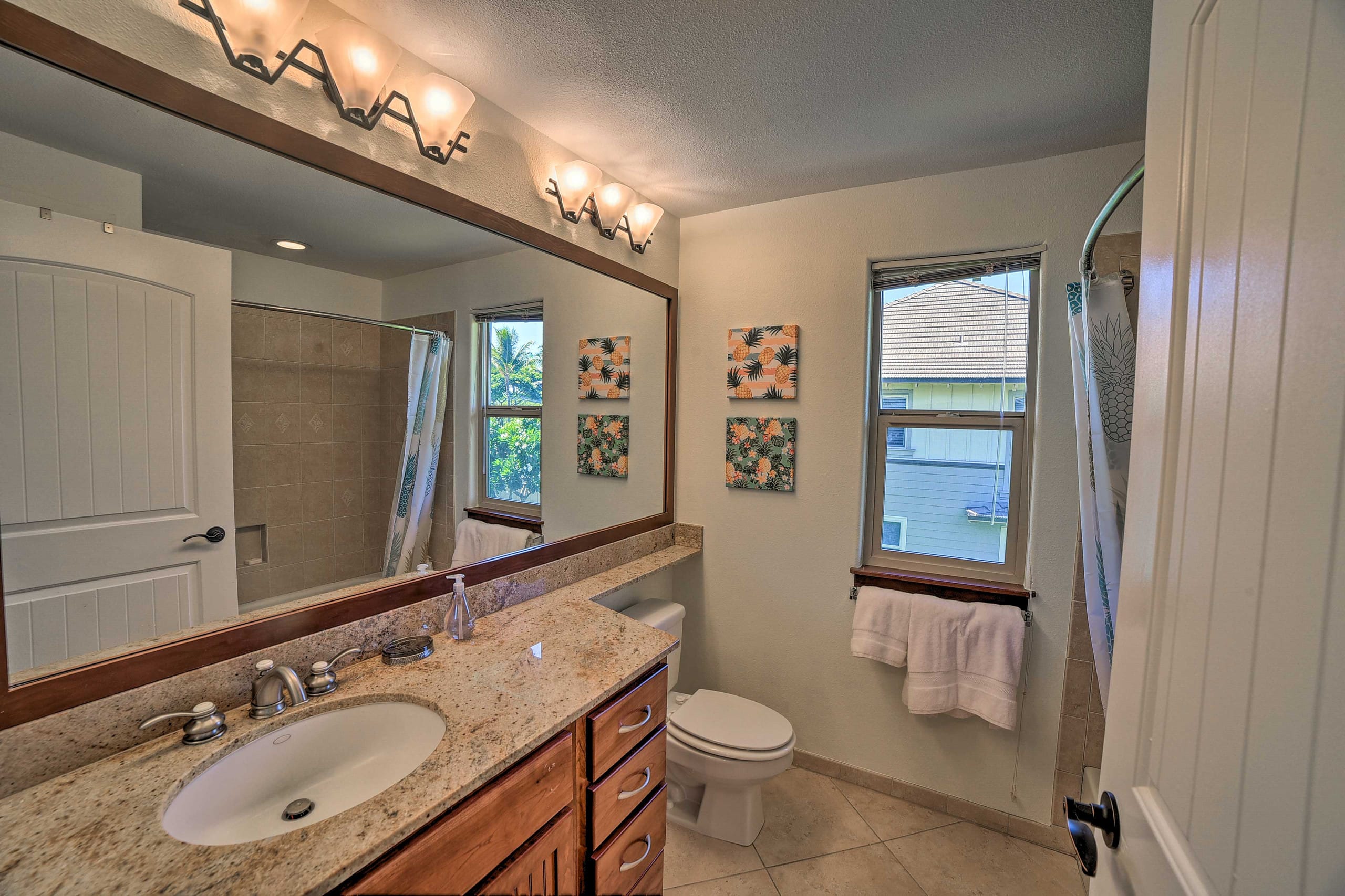 Condo in Waimea · ★4.63 · 3 bedrooms · 4 beds · 2 baths - Image 16