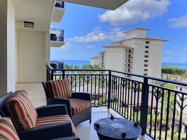 Fall Special: Steps to the beach with ocean views gallery image 3