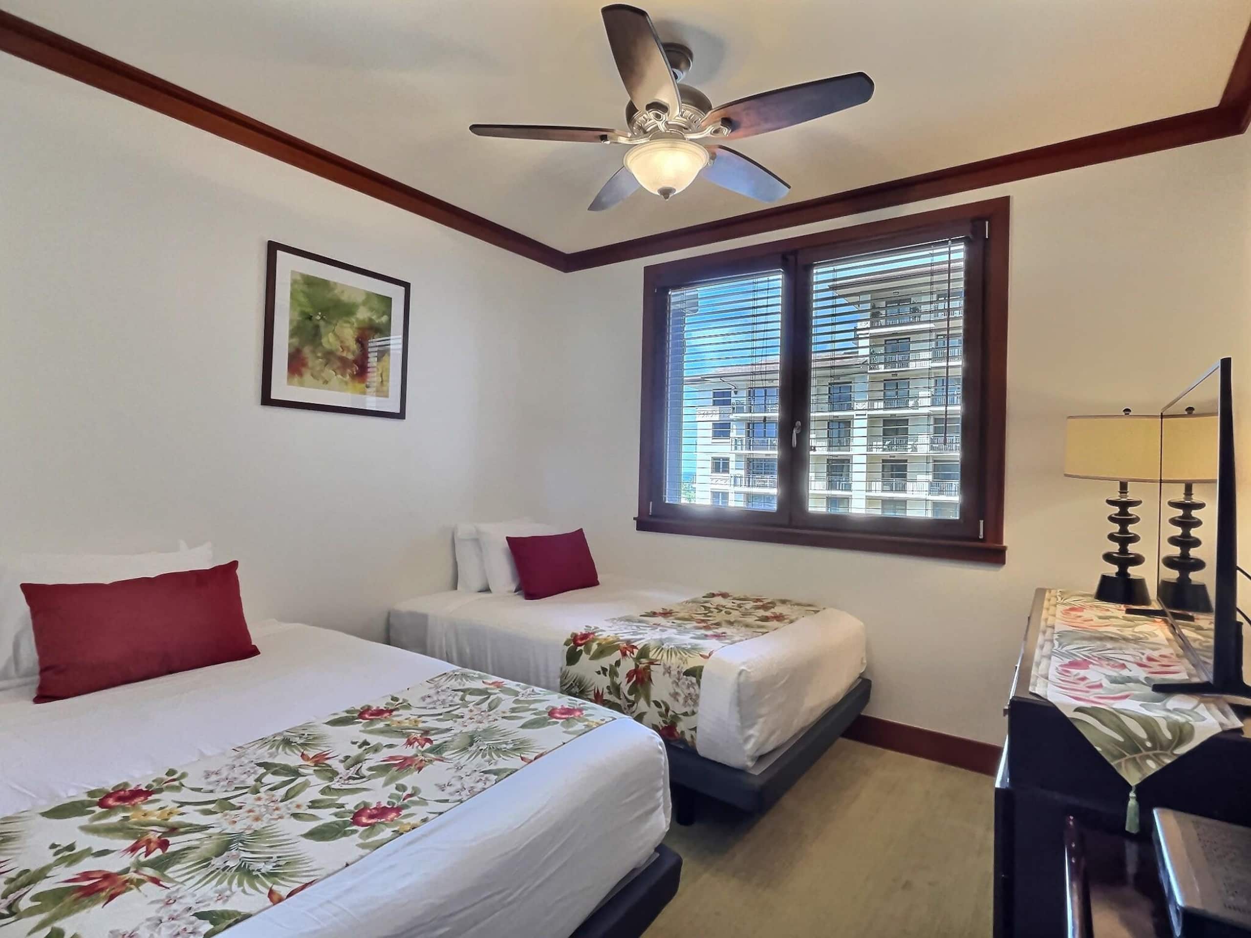 Condo in Kapolei · ★4.97 · 3 bedrooms · 5 beds · 3 private baths - Image 2