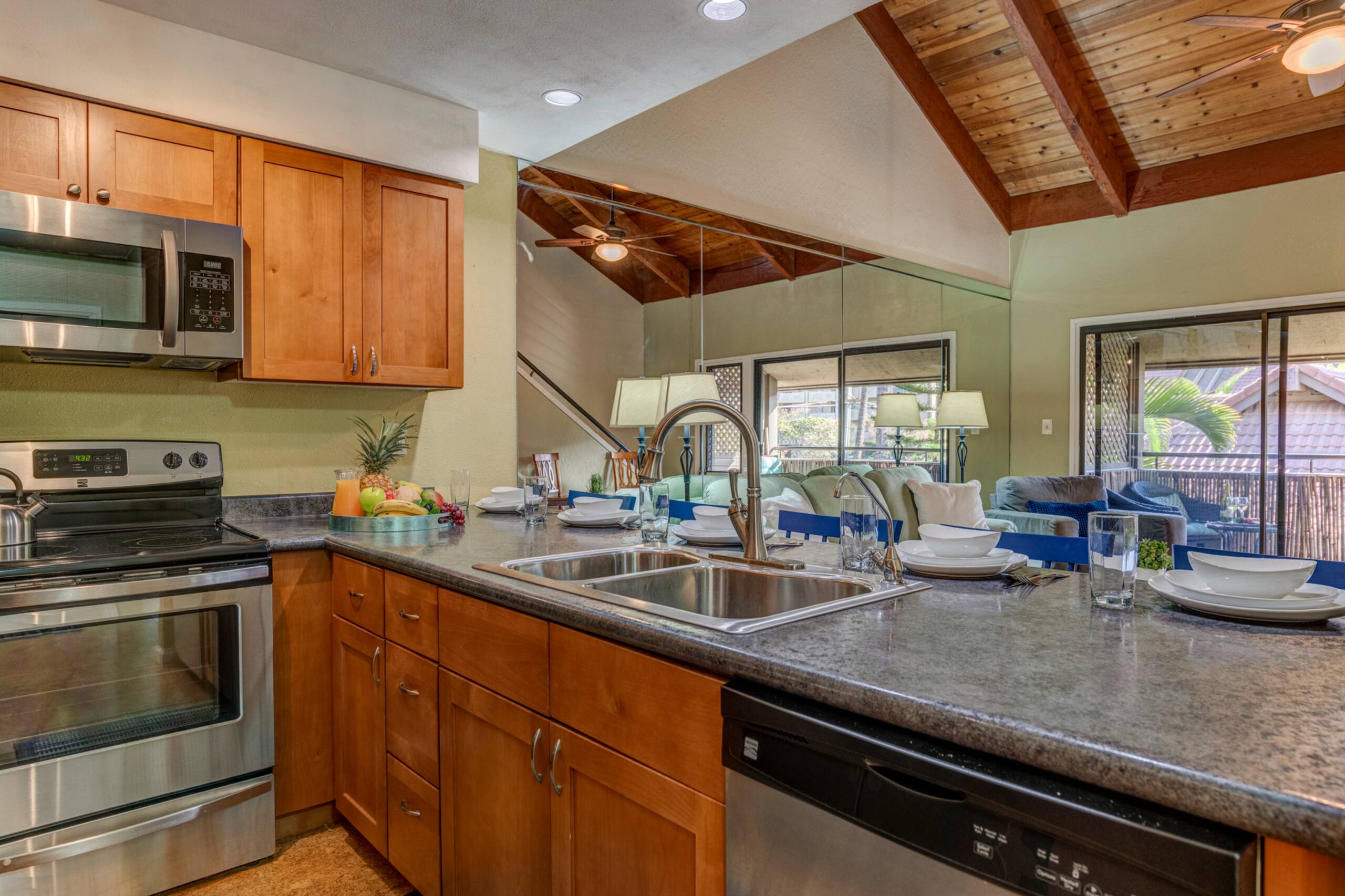 Condo in Kihei · ★4.52 · 2 bedrooms · 3 beds · 2 baths - Image 10