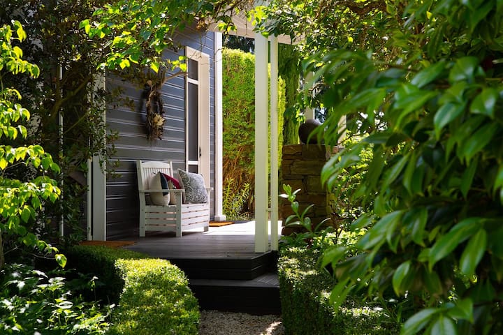 Listing in Daylesford