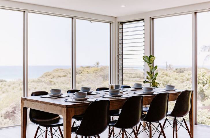 Florence – Castaways Beach gallery image 5