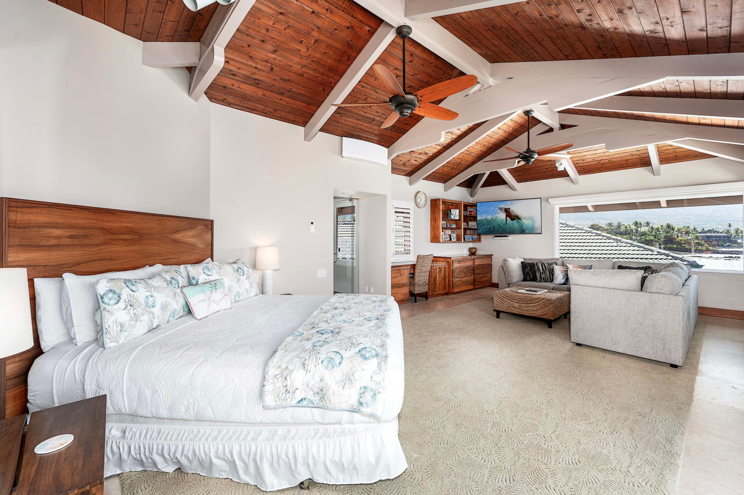 Home in Kailua-Kona · ★4.91 · 3 bedrooms · 3 beds · 3.5 baths - Image 14