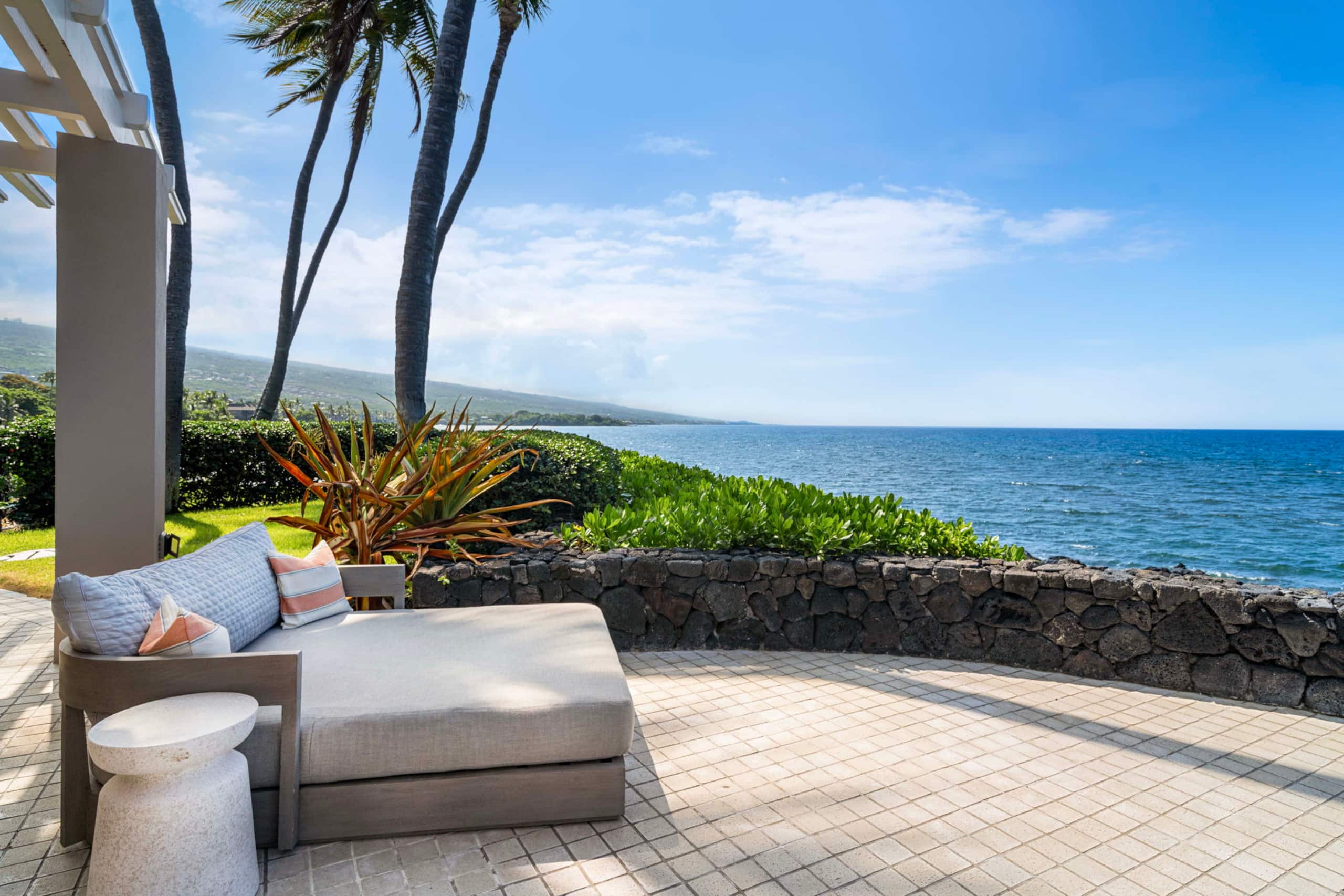 Home in Kailua-Kona · ★4.91 · 3 bedrooms · 3 beds · 3.5 baths - Image 9