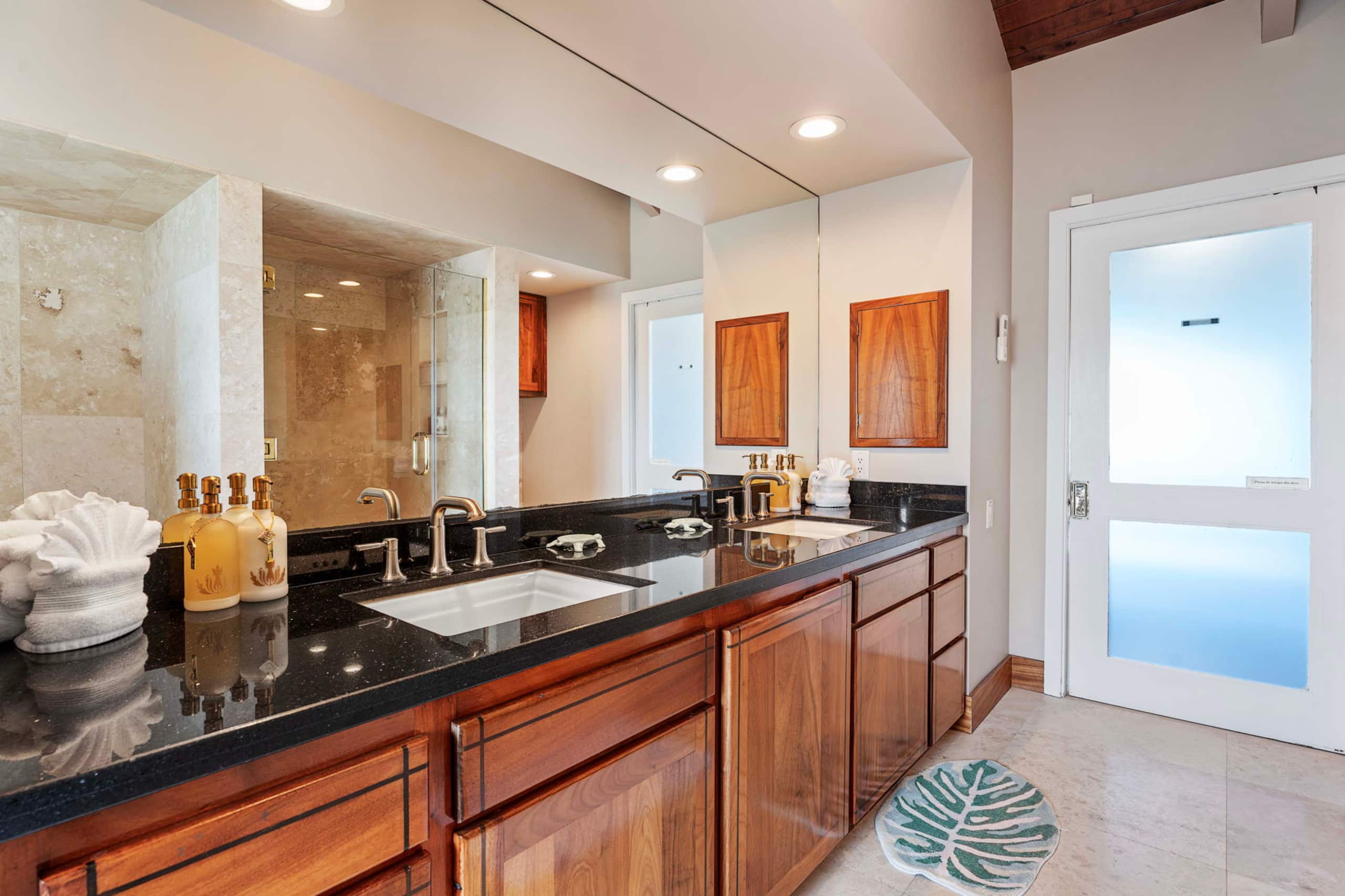 Home in Kailua-Kona · ★4.91 · 3 bedrooms · 3 beds · 3.5 baths - Image 15