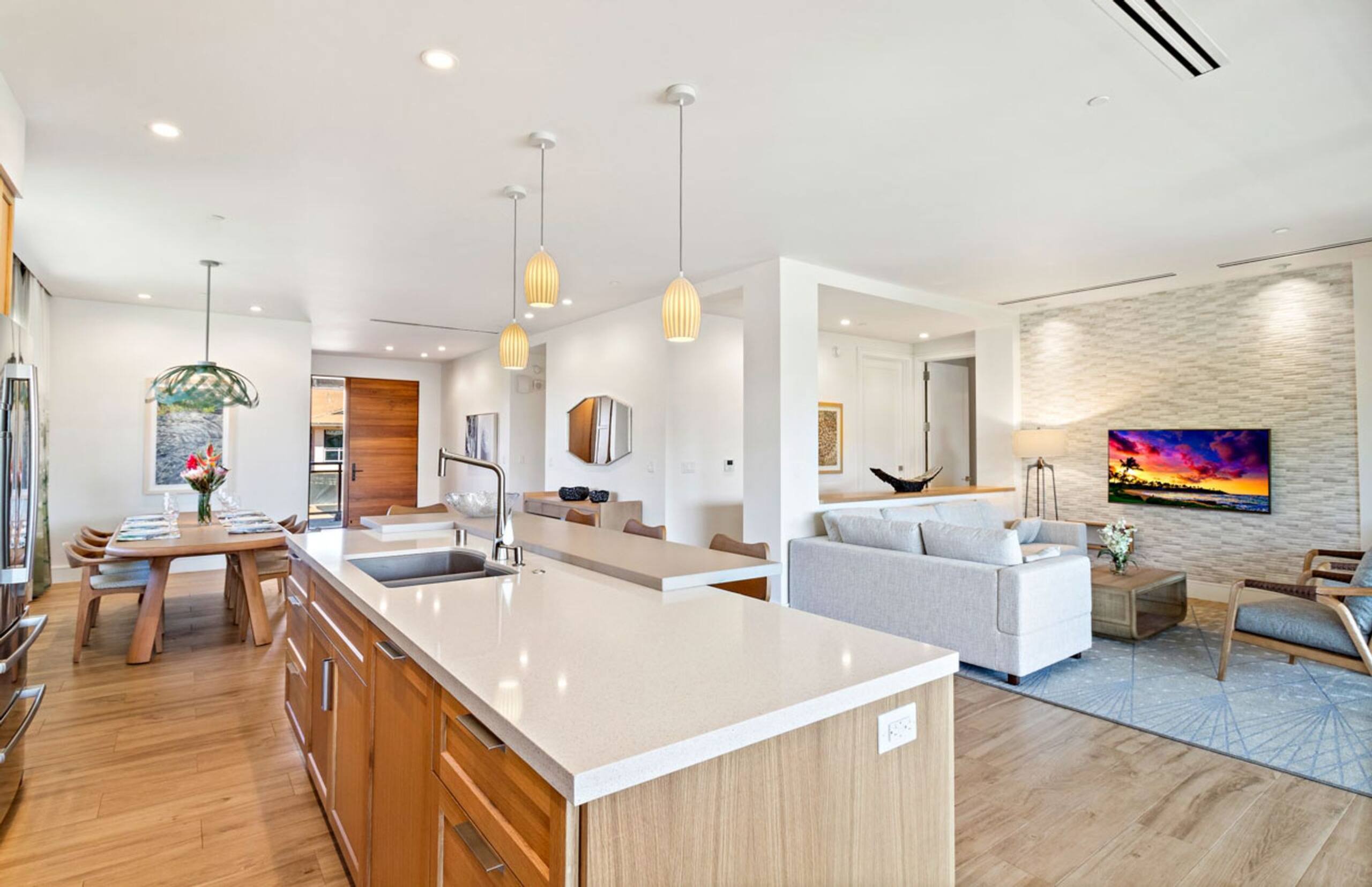Condo in Lahaina · ★4.81 · 3 bedrooms · 4 beds · 3 baths - Image 3