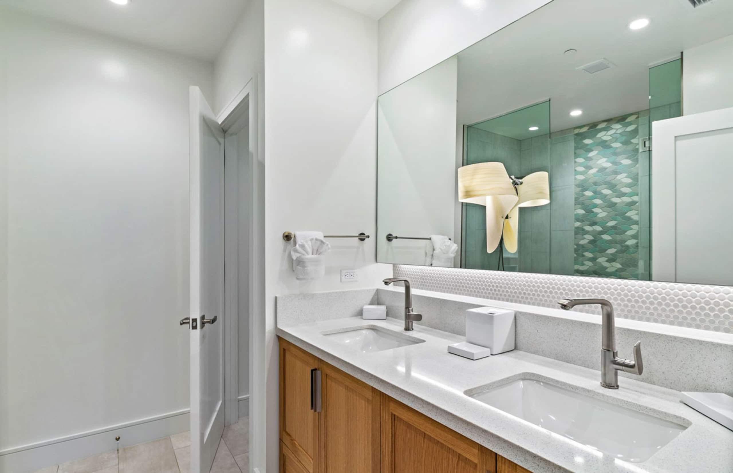 Condo in Lahaina · ★4.81 · 3 bedrooms · 4 beds · 3 baths - Image 24