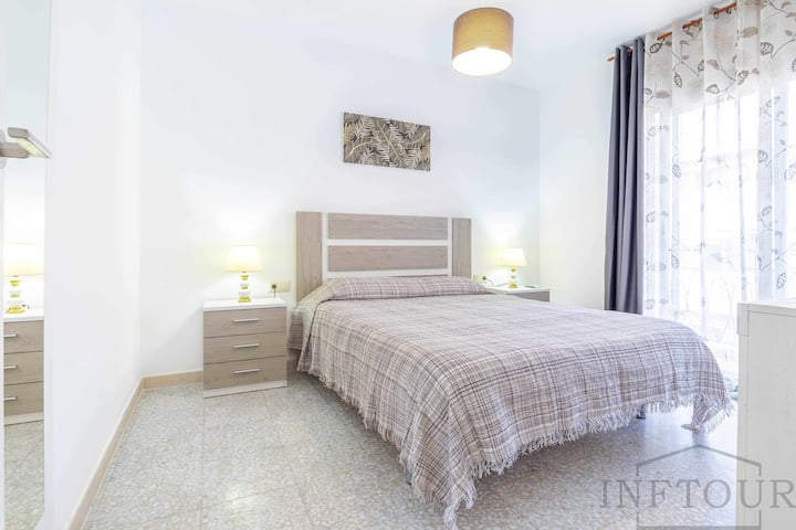 Საწოლი, მთელი ოთახის ფოტო