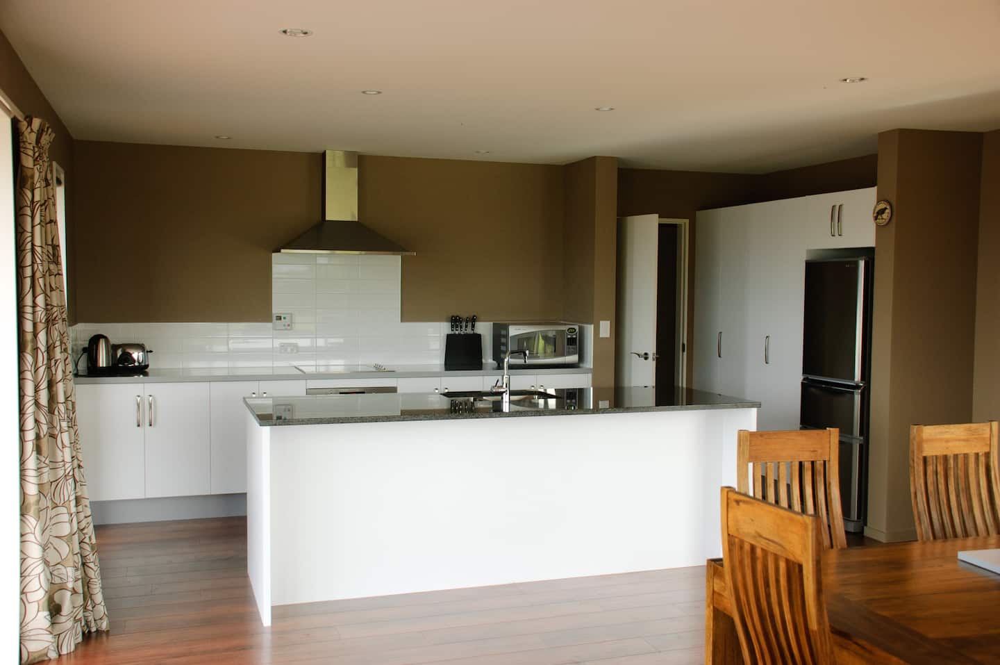 Relaxing Kaikoura Home With Bbq & Mountain Views 4