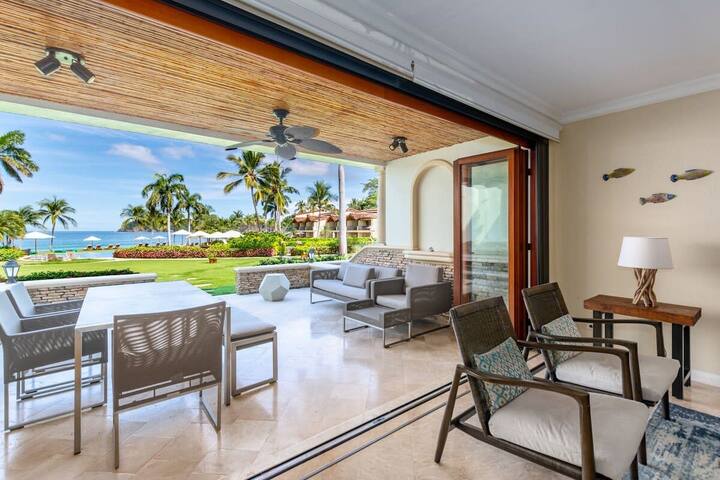 Chic Coastal Condo w/ Luxe Resort-Style Amenities