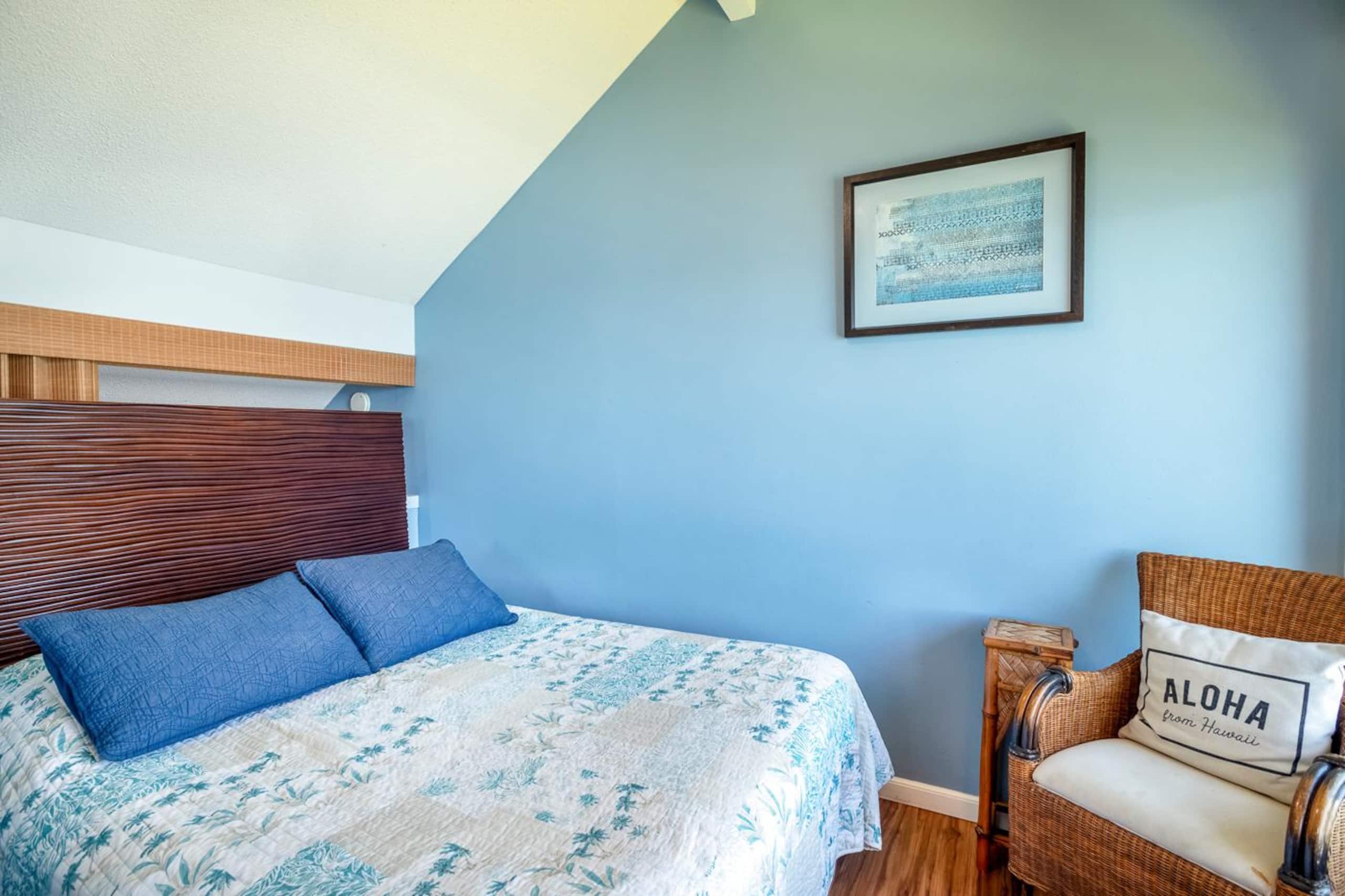 Peaceful Top-Floor Condo w/ Unbeatable Views - Photo 22