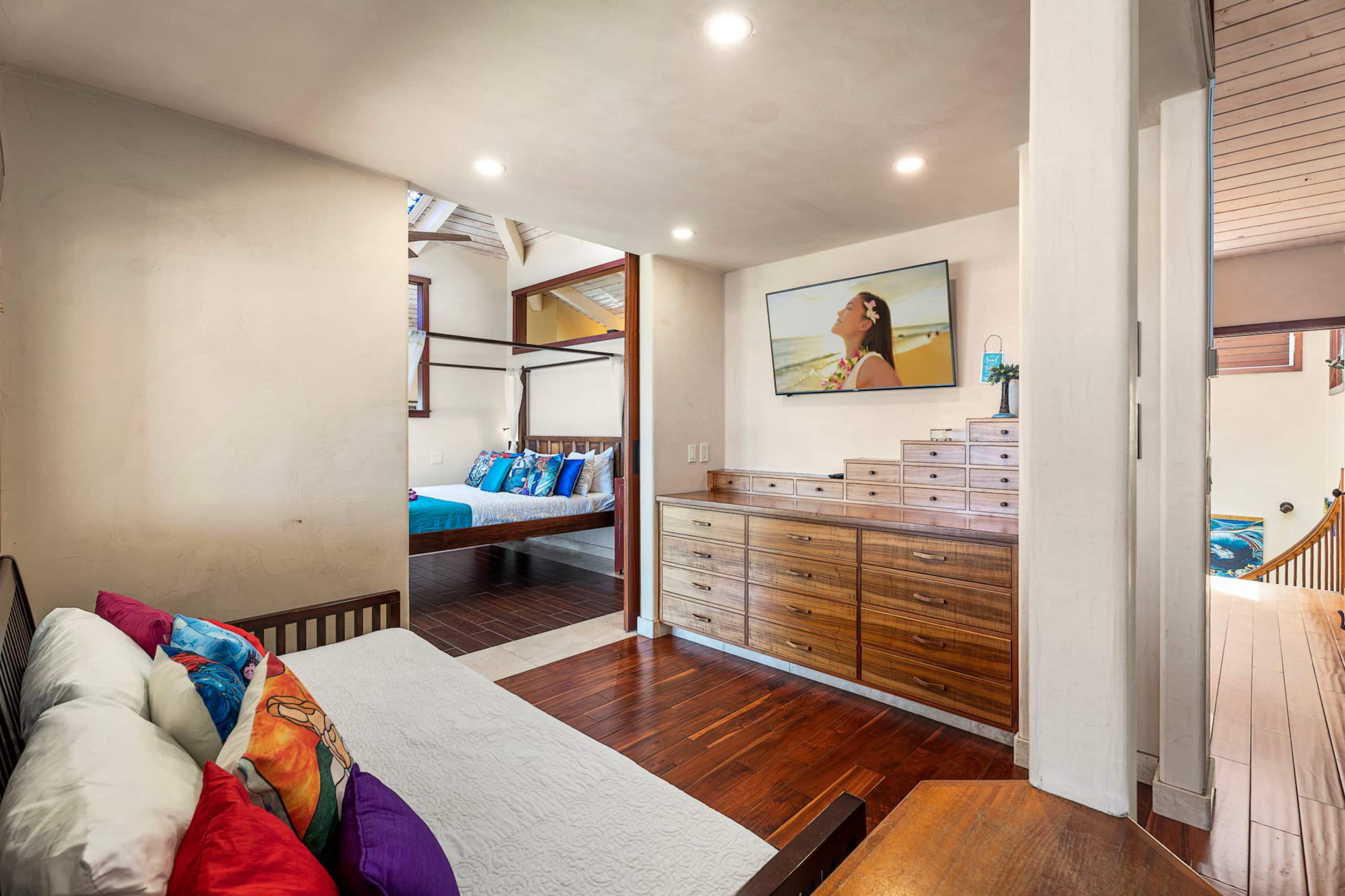 Home in Kailua-Kona · ★4.93 · 4 bedrooms · 10 beds · 4 baths - Image 23
