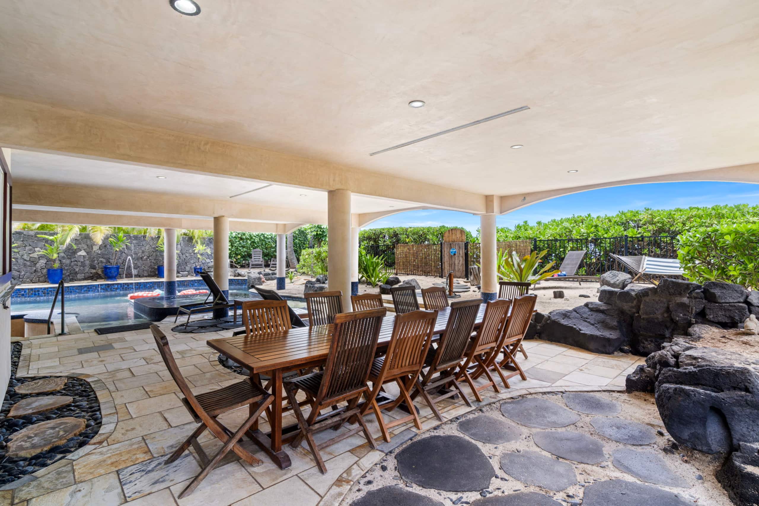Home in Kailua-Kona · ★4.93 · 4 bedrooms · 10 beds · 4 baths - Image 44