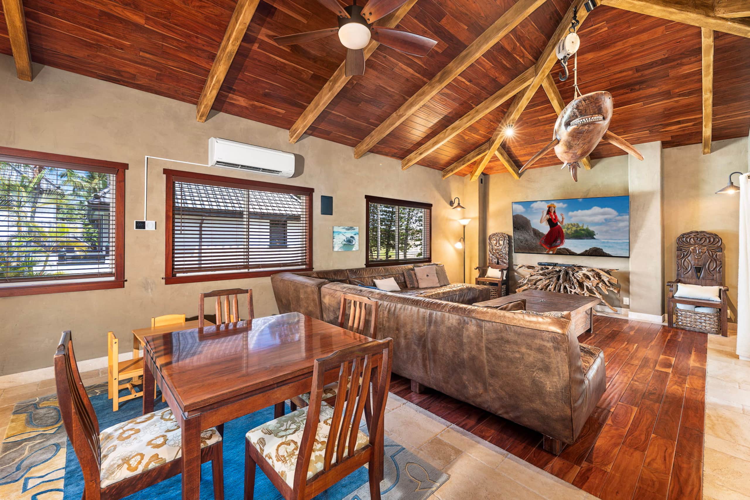 Home in Kailua-Kona · ★4.93 · 4 bedrooms · 10 beds · 4 baths - Image 15