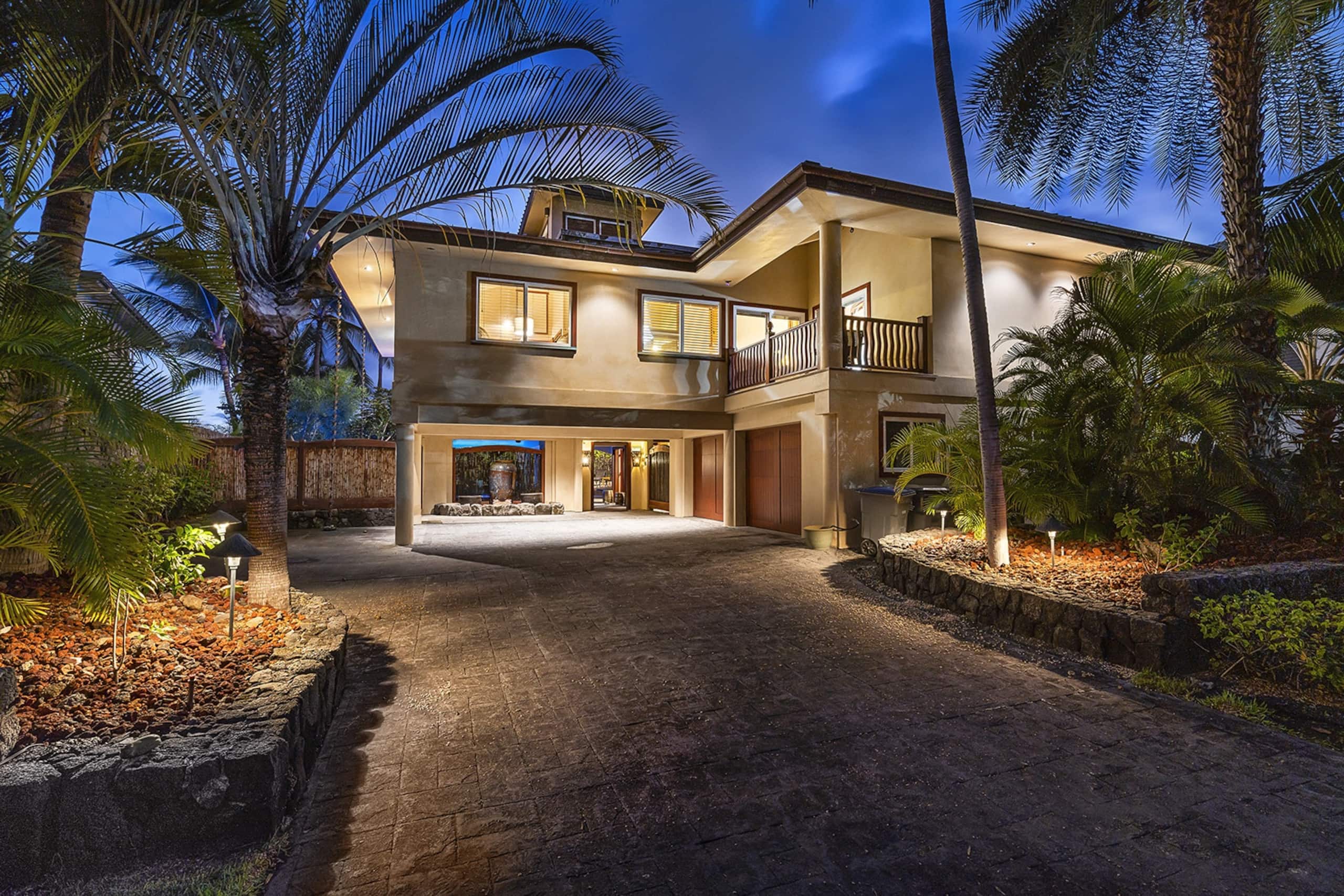 Home in Kailua-Kona · ★4.93 · 4 bedrooms · 10 beds · 4 baths - Image 47