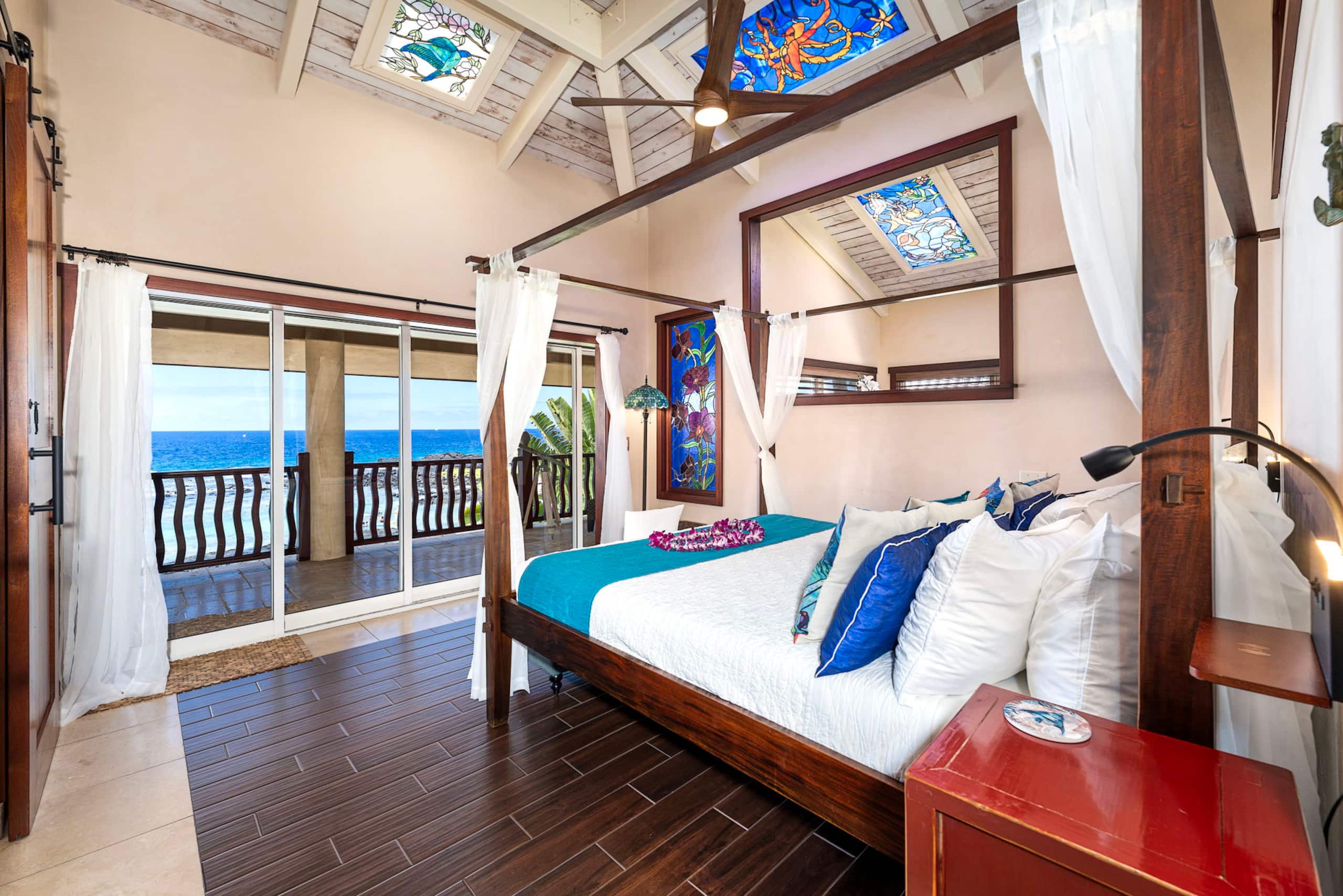 Home in Kailua-Kona · ★4.93 · 4 bedrooms · 10 beds · 4 baths - Image 20
