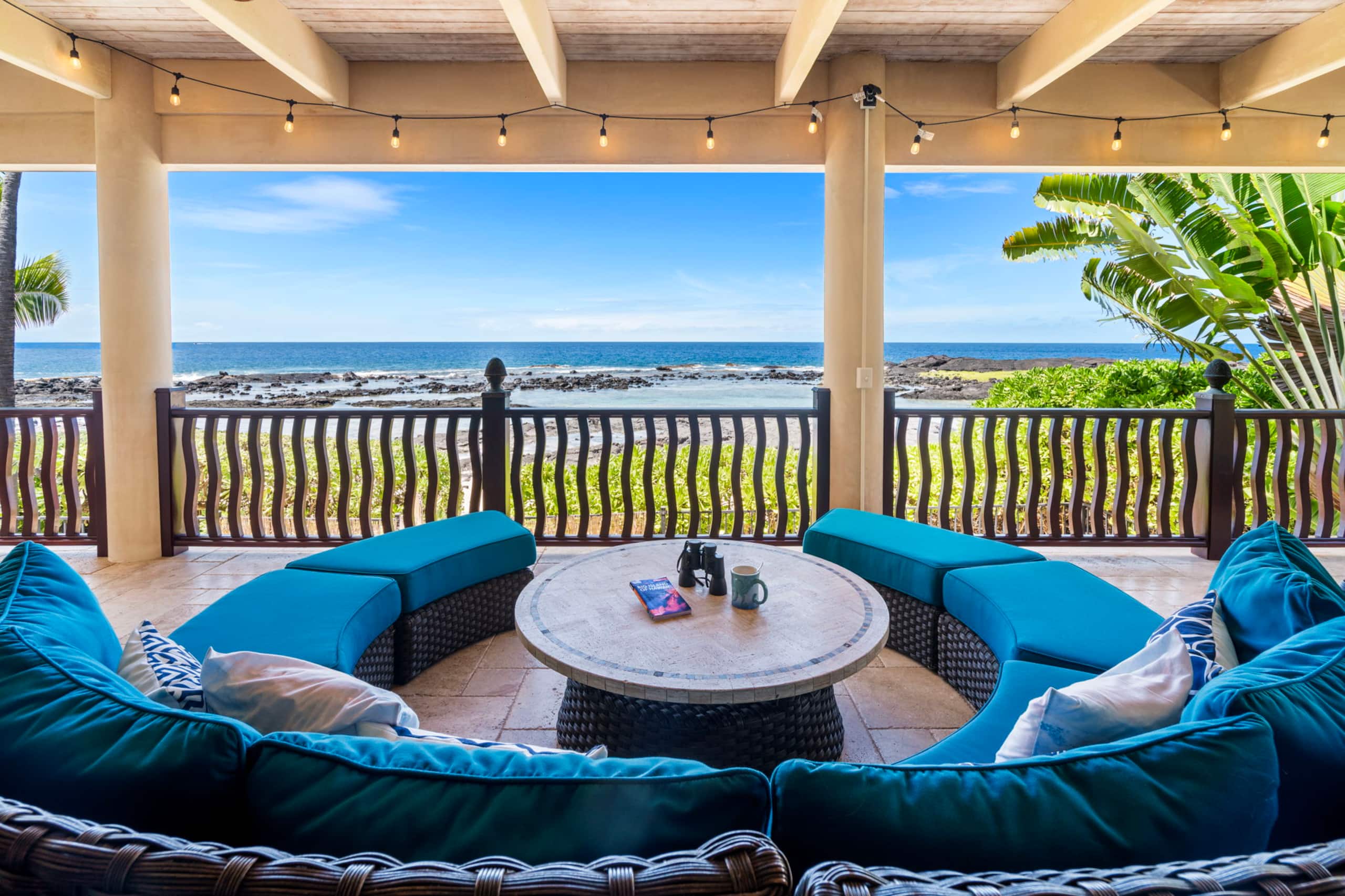 Home in Kailua-Kona · ★4.93 · 4 bedrooms · 10 beds · 4 baths - Image 1