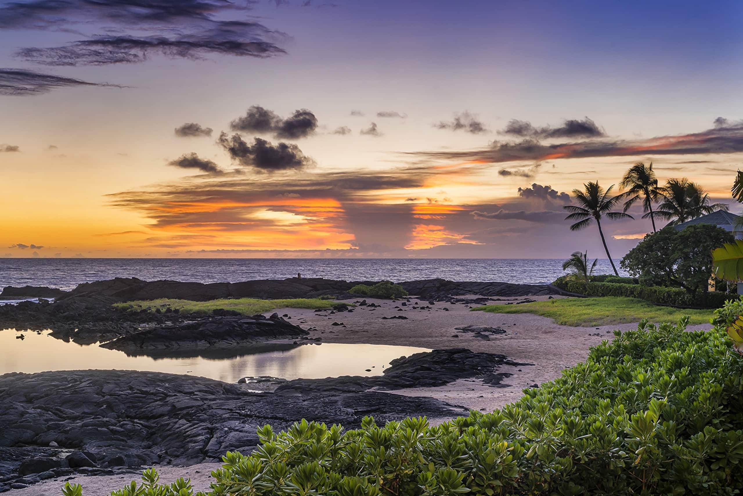 Home in Kailua-Kona · ★4.93 · 4 bedrooms · 10 beds · 4 baths - Image 48