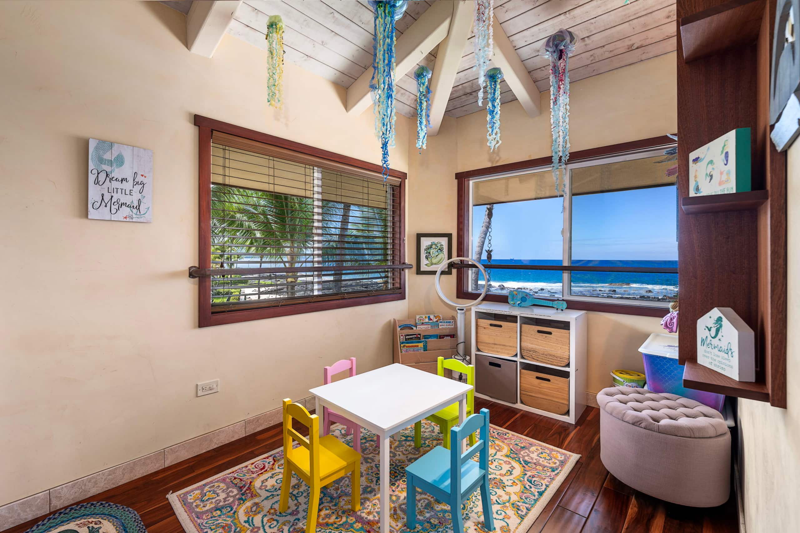 Home in Kailua-Kona · ★4.93 · 4 bedrooms · 10 beds · 4 baths - Image 25