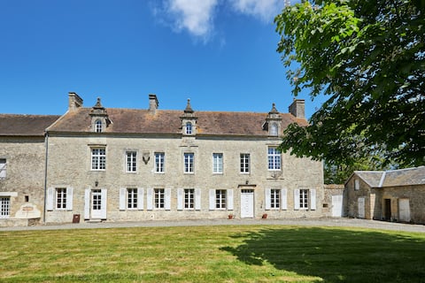Manoir de l'Ormel - Omaha Beach with large garden