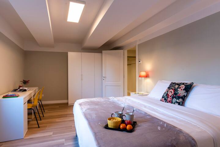 Sdrucciolo dei Pitti Third floor gallery image 2