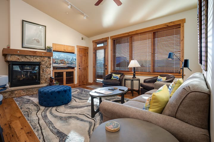 Al4305 | Air Chilling | Close To Mtn | Top Floor - Steamboat Springs, CO