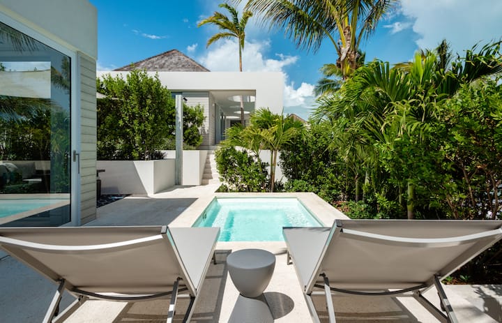 Ocean Dream Studio Blue - Villas for Rent in Long Bay Hills