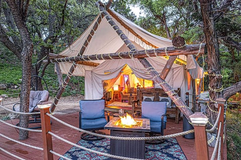 Treehouse Style Yurt near Austin, Hot Tub, FirePit