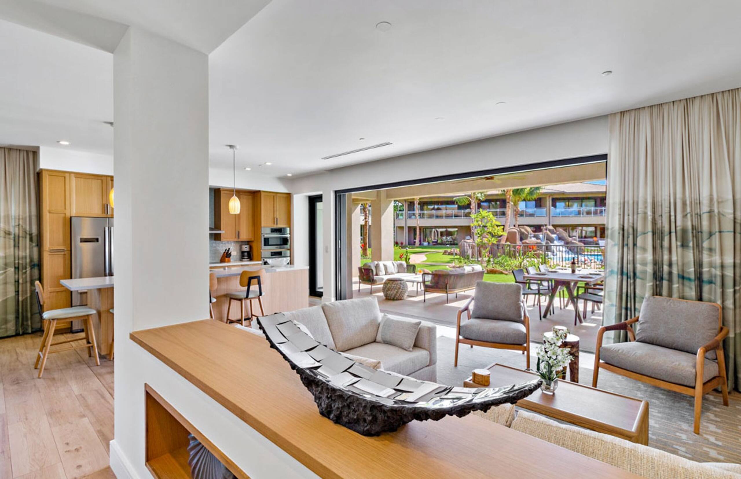 Condo in Lahaina · ★4.67 · 3 bedrooms · 4 beds · 3 baths - Image 14