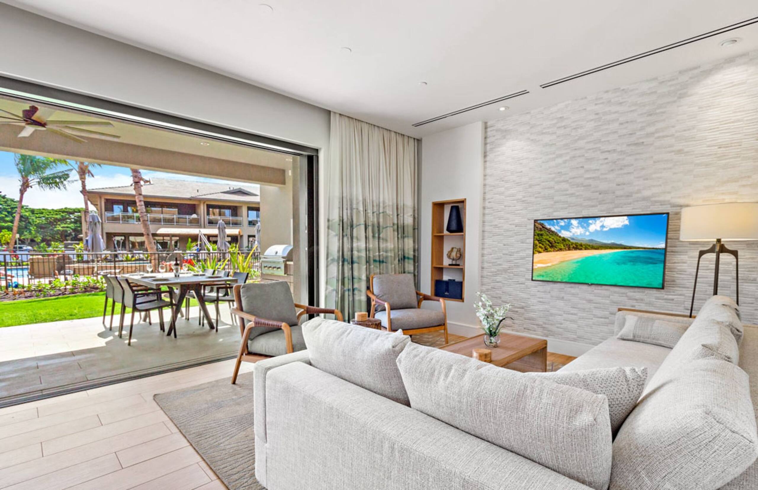Condo in Lahaina · ★4.67 · 3 bedrooms · 4 beds · 3 baths - Image 11