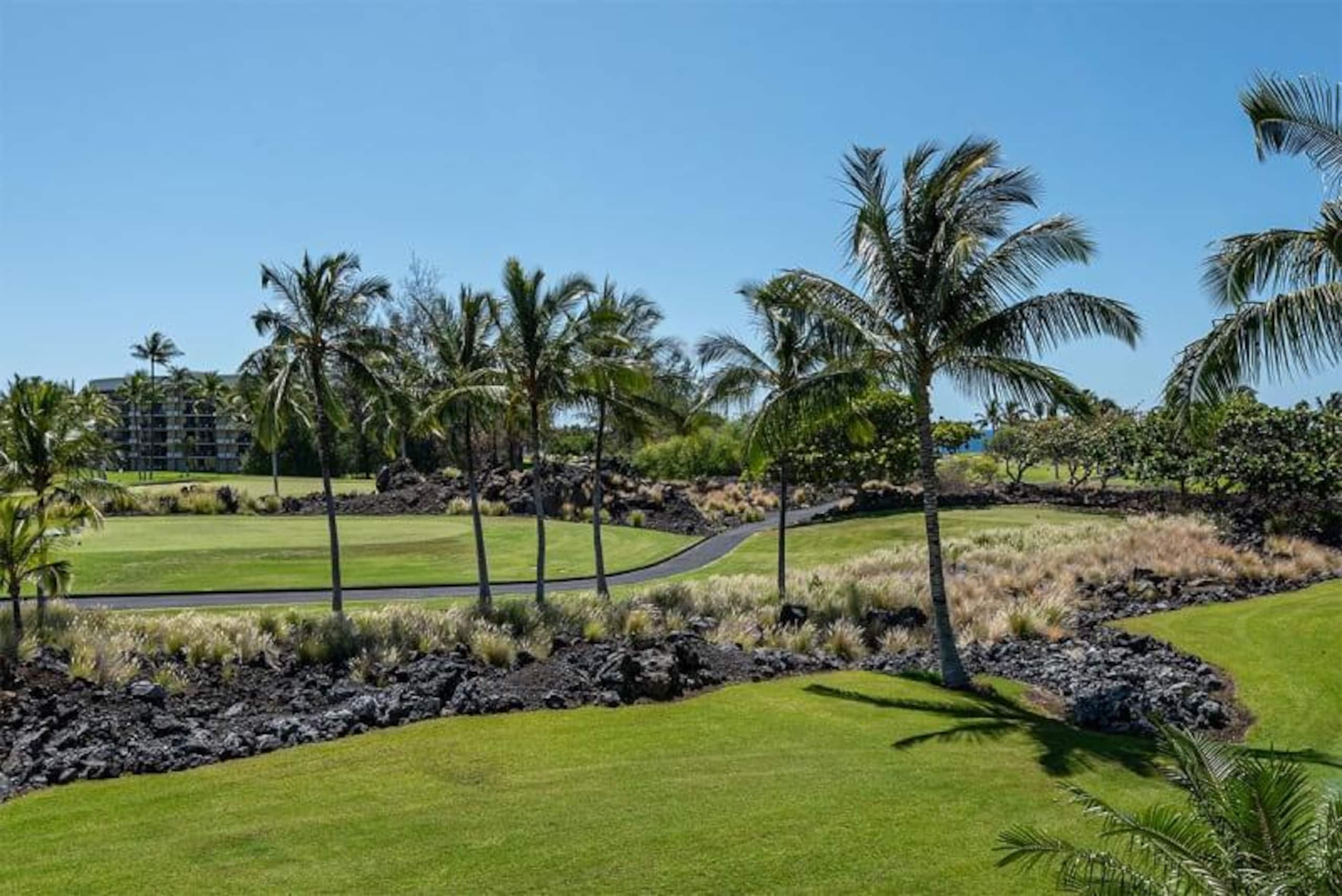 Waikoloa resort stay w/ pool, gym & ocean nearby - Photo 39