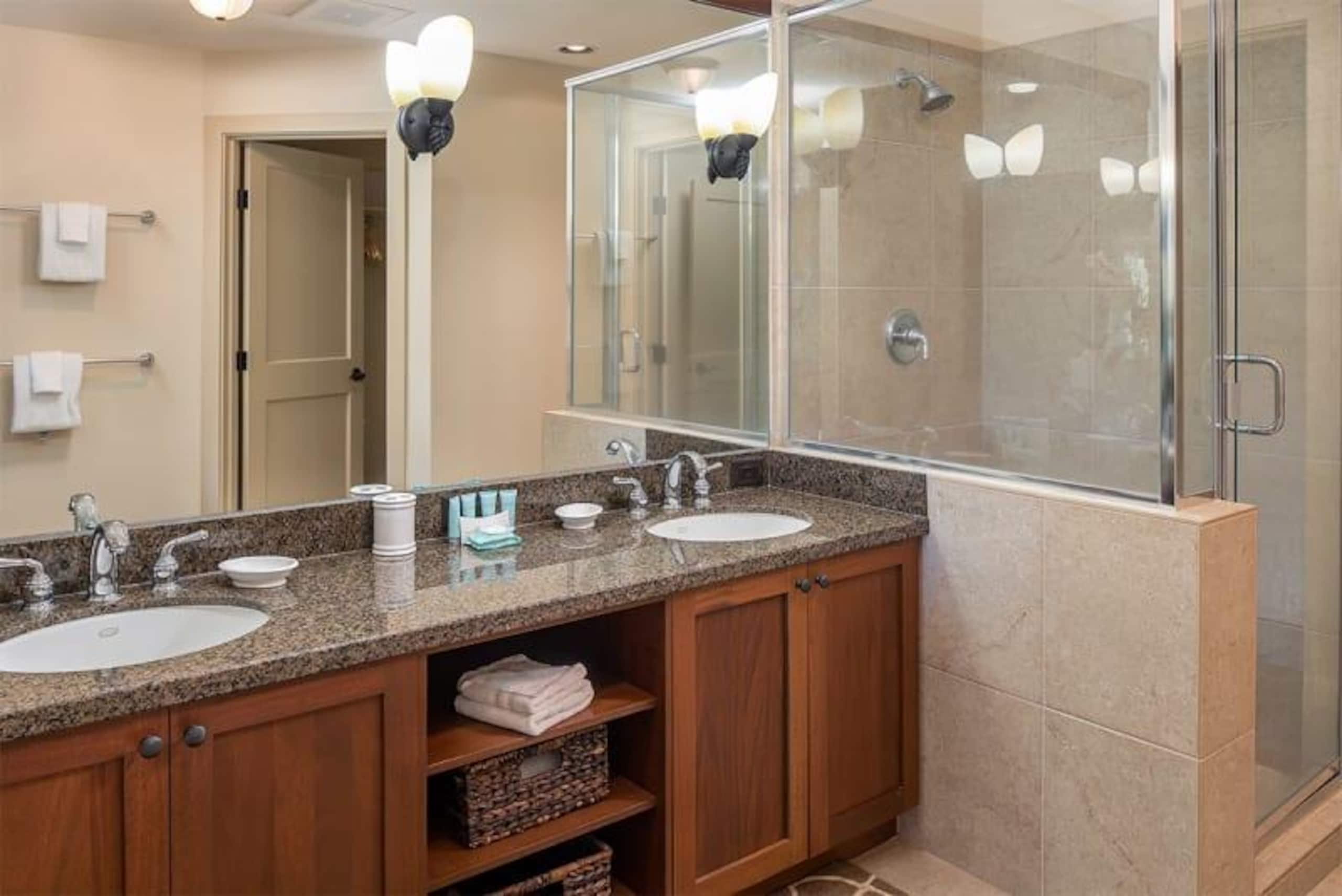 Waikoloa resort stay w/ pool, gym & ocean nearby - Photo 17
