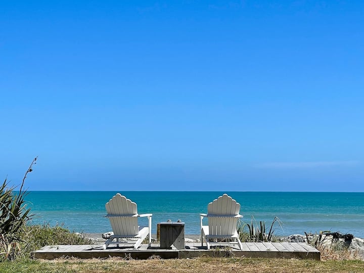 Beachfront Retreat on Revell - Sunsets & Fire Pit