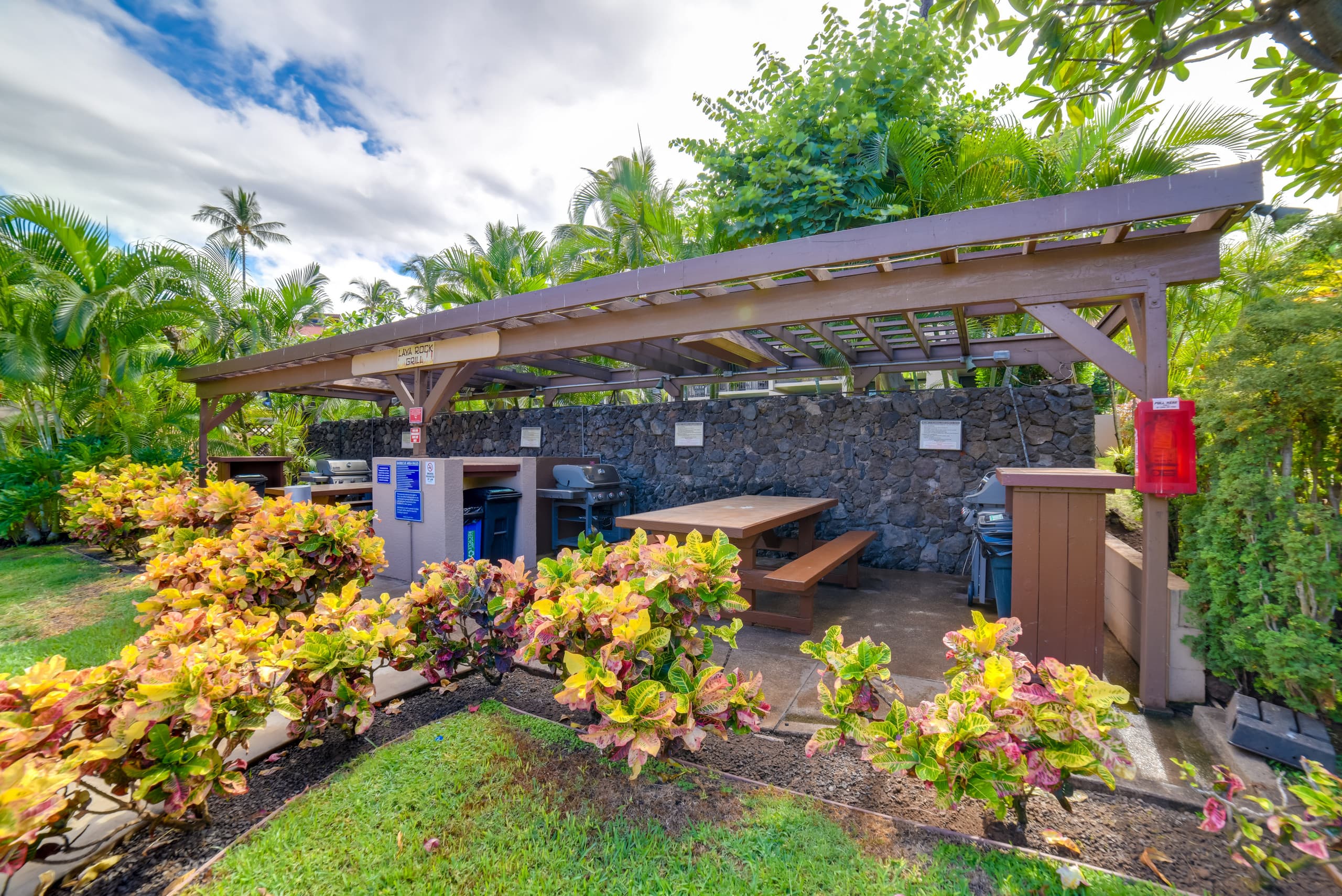 Condo in Kihei · ★4.43 · 1 bedroom · 2 beds · 2 baths - Image 25