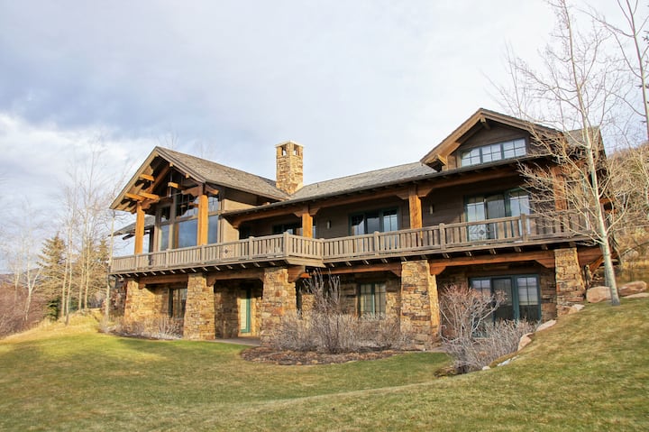 Golf Course Access - Hot Tub, Game/media Room - Eagle, CO