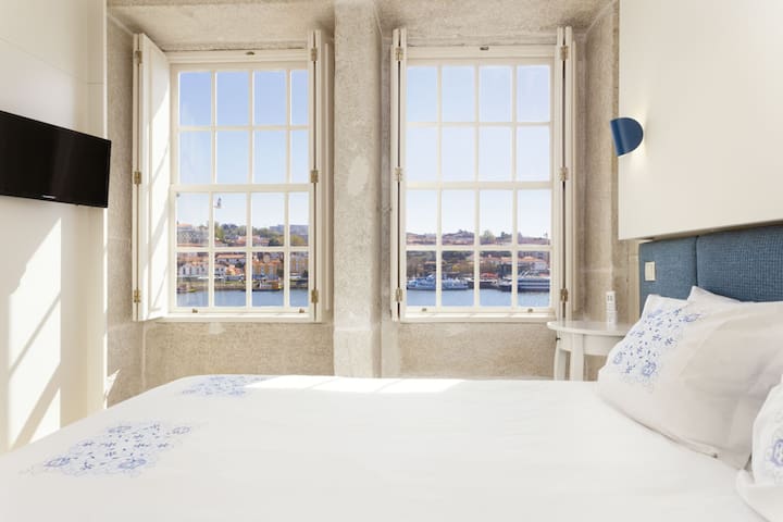 Oporto Home Boutique Apartments managed Airbnb listing 3