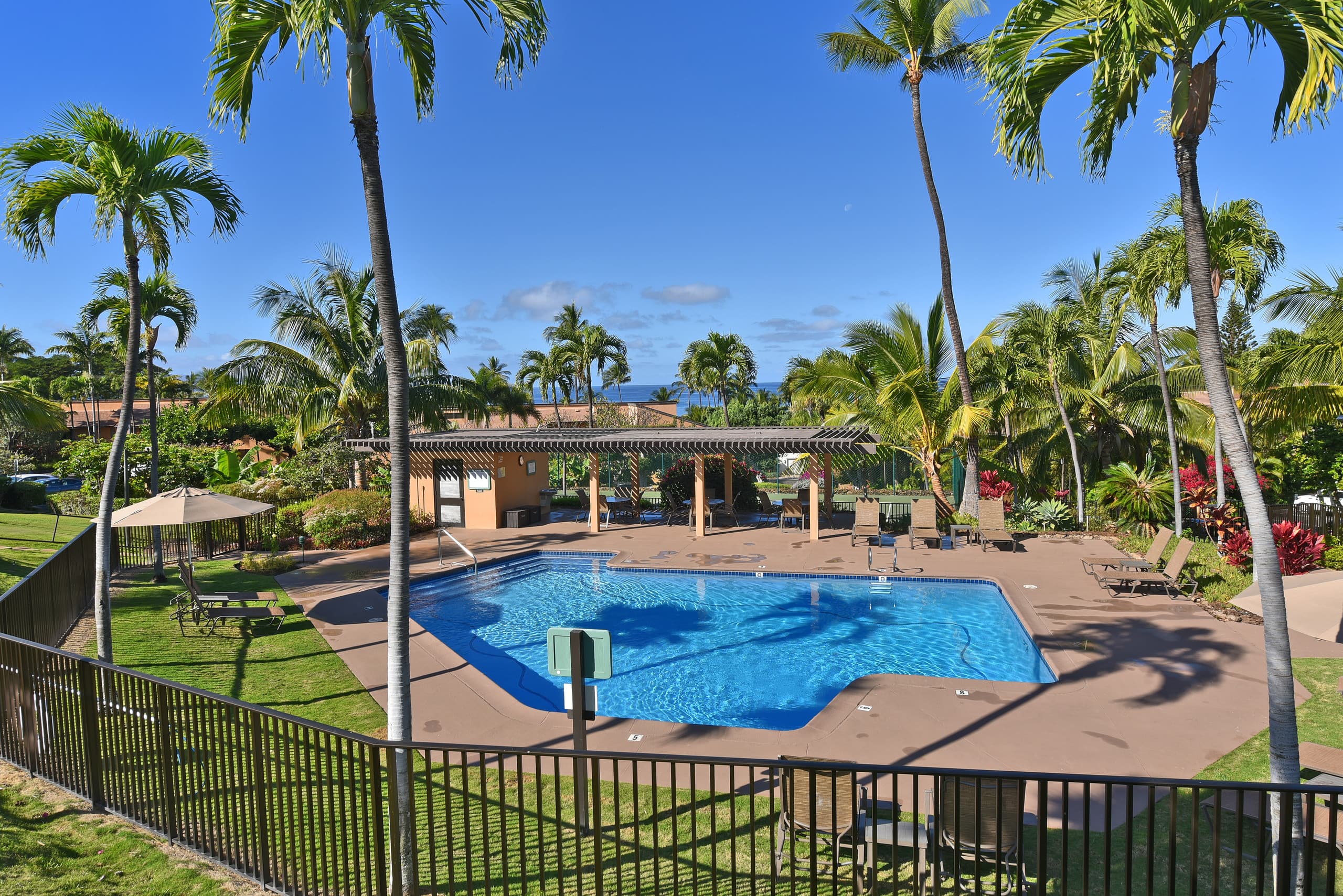 Condo in Kihei · ★4.83 · 1 bedroom · 2 beds · 2 baths - Image 38