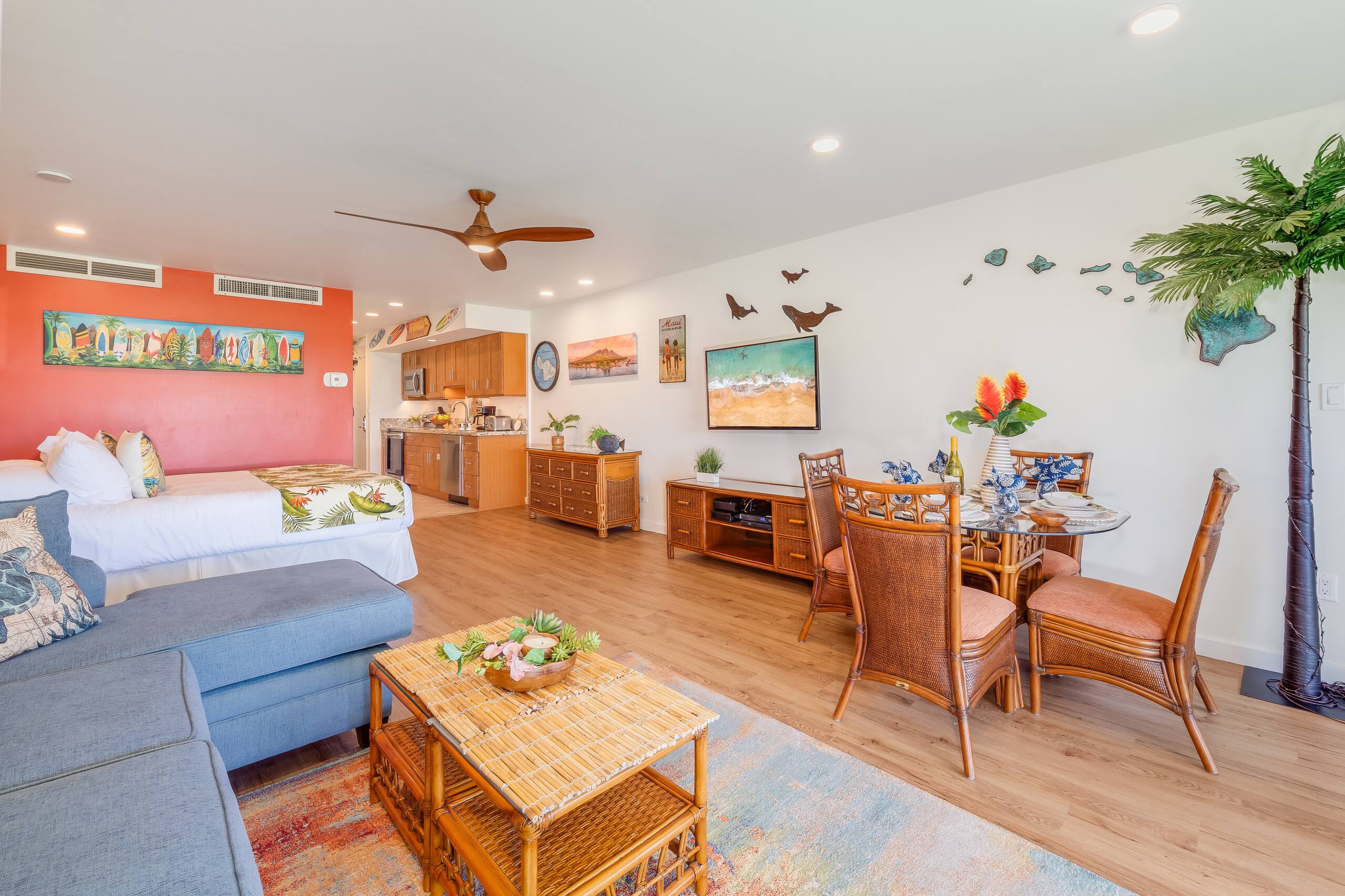 Condo in Lahaina · ★4.92 · 1 bedroom · 2 beds · 1 bath - Image 14