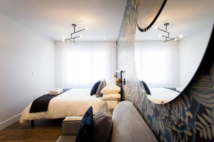 Four Stunning Suites on Private Floor by Denstays gallery image 3