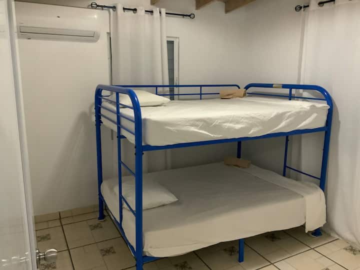Dhomë gjumi 2