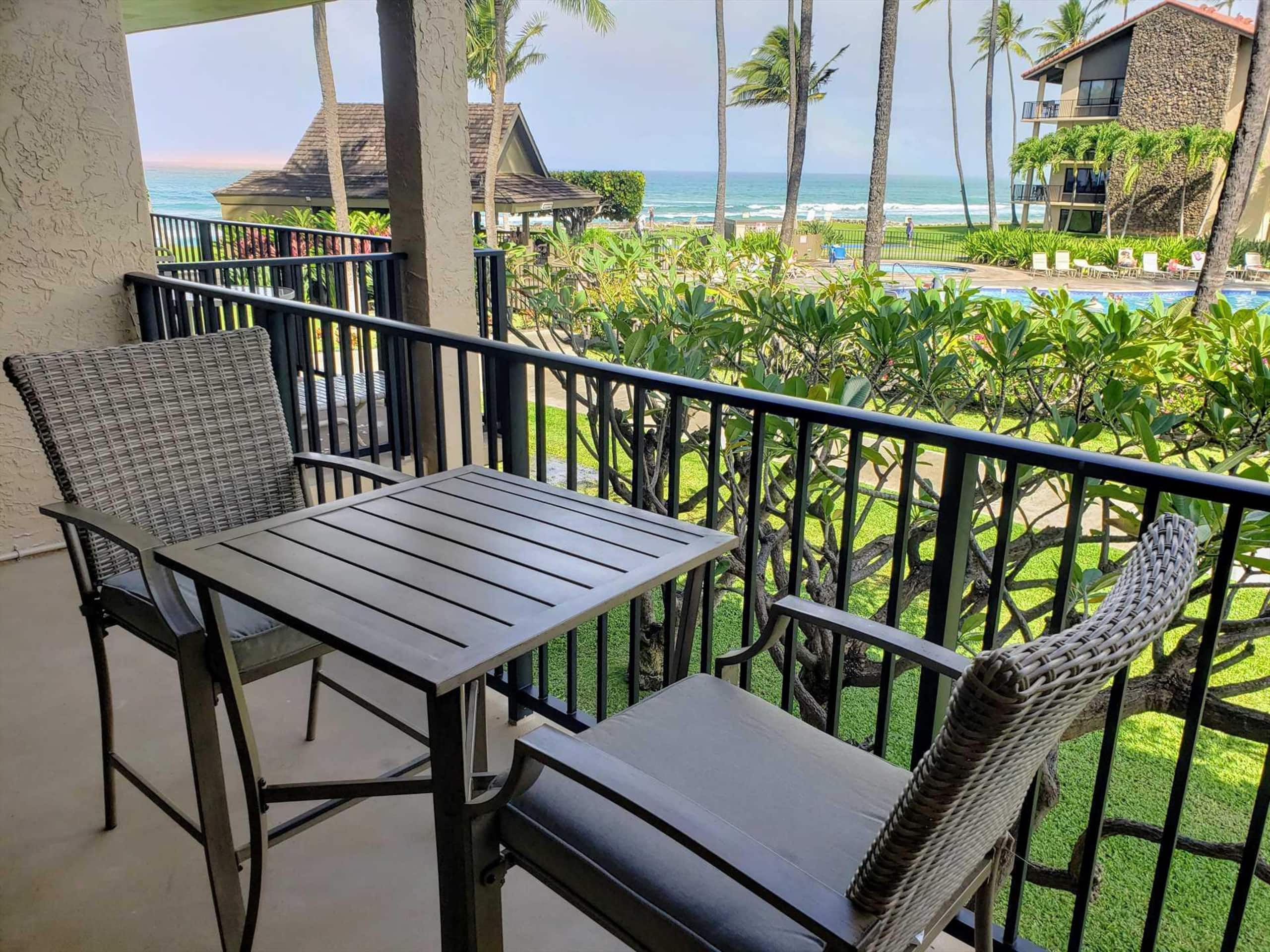 Papakea E204, Ocean view, King bed Suite - Image 7