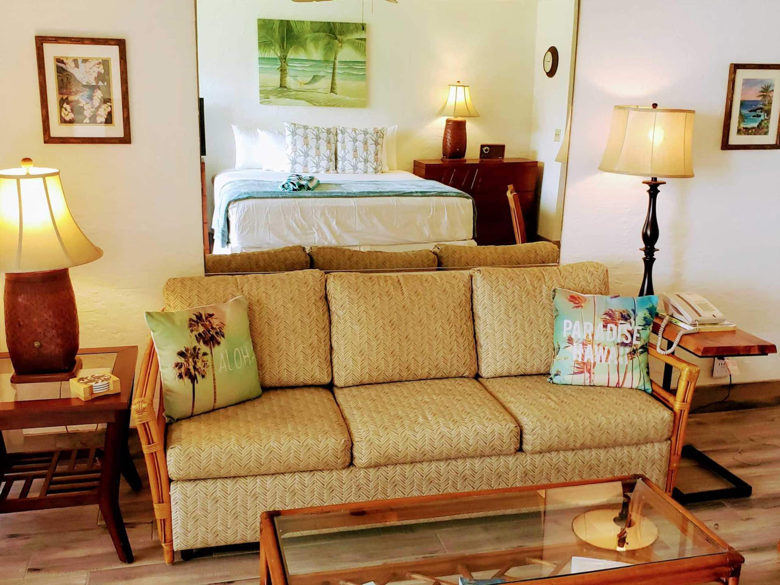 Papakea E204, Ocean view, King bed Suite - Image 14
