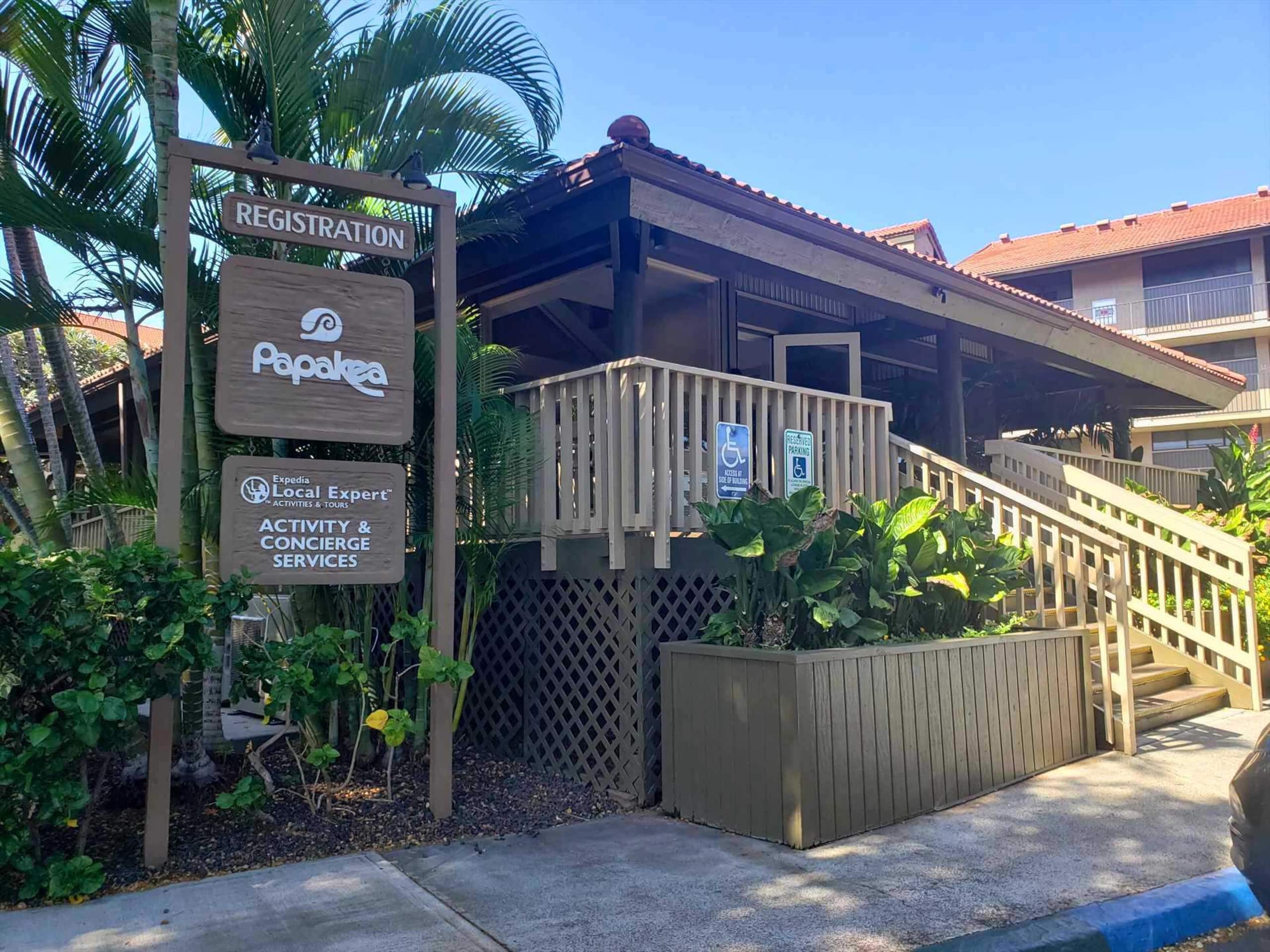 Papakea E204, Ocean view, King bed Suite - Image 31